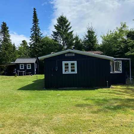 Feriehus A Cozy Older Summerhouse On A Small Island
