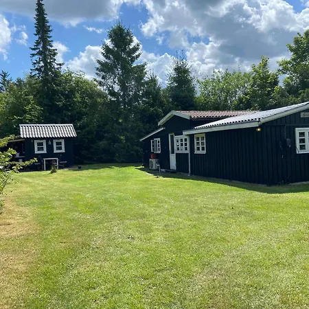 A Cozy Older Summerhouse On A Small Island Feriehus Oro