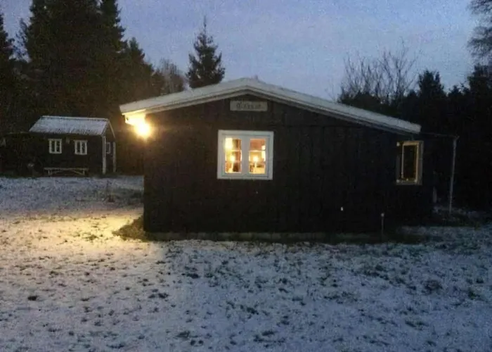 A Cozy Older Summerhouse On A Small Island * Oro
