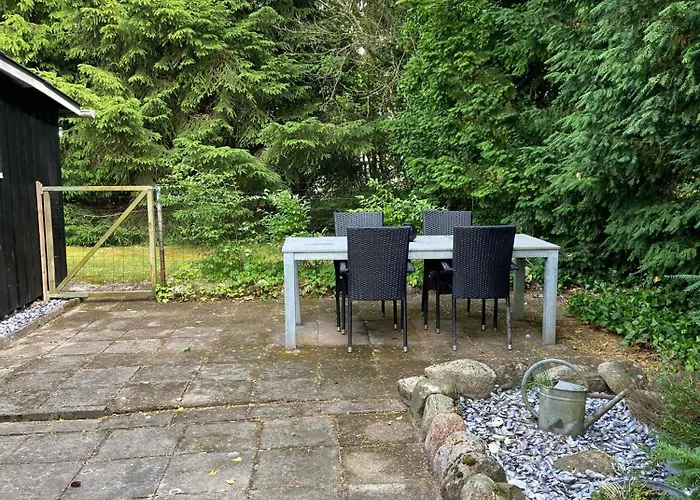 A Cozy Older Summerhouse On A Small Island * Oro